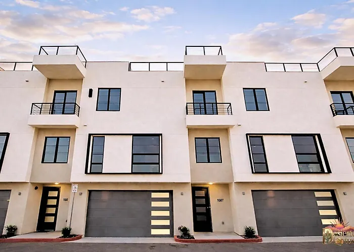 3br With Private Xl Rooftop, 2car Garage, Heated Pool & Hot Tub, Ev L2, 12min To Airport Casa vacanze Scottsdale