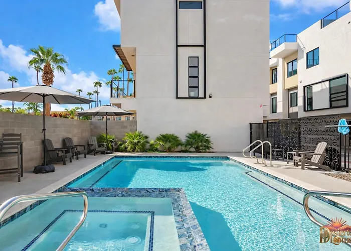 3br With Private Xl Rooftop, 2car Garage, Heated Pool & Hot Tub, Ev L2, 12min To Airport
