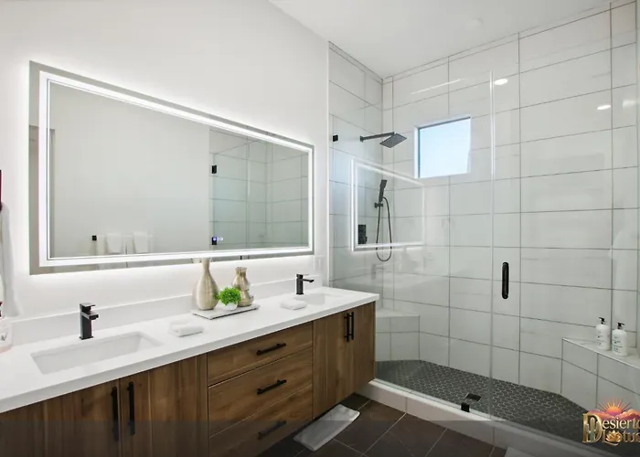 3br With Private Xl Rooftop, 2car Garage, Heated Pool & Hot Tub, Ev L2, 12min To Airport Casa vacanze Scottsdale